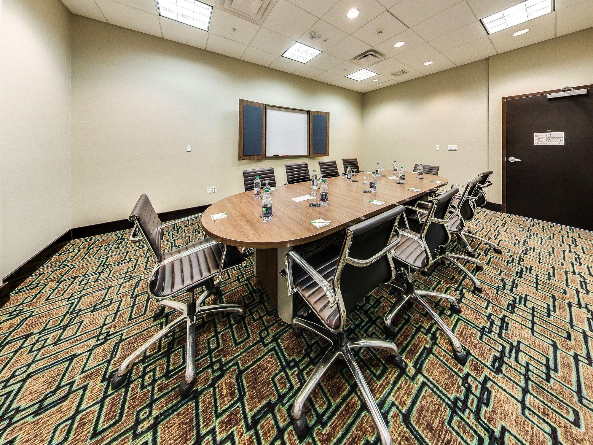Holiday Inn Hotel & Suites Edmonton Airport Conference Centre By Ihg Nisku Exteriér fotografie