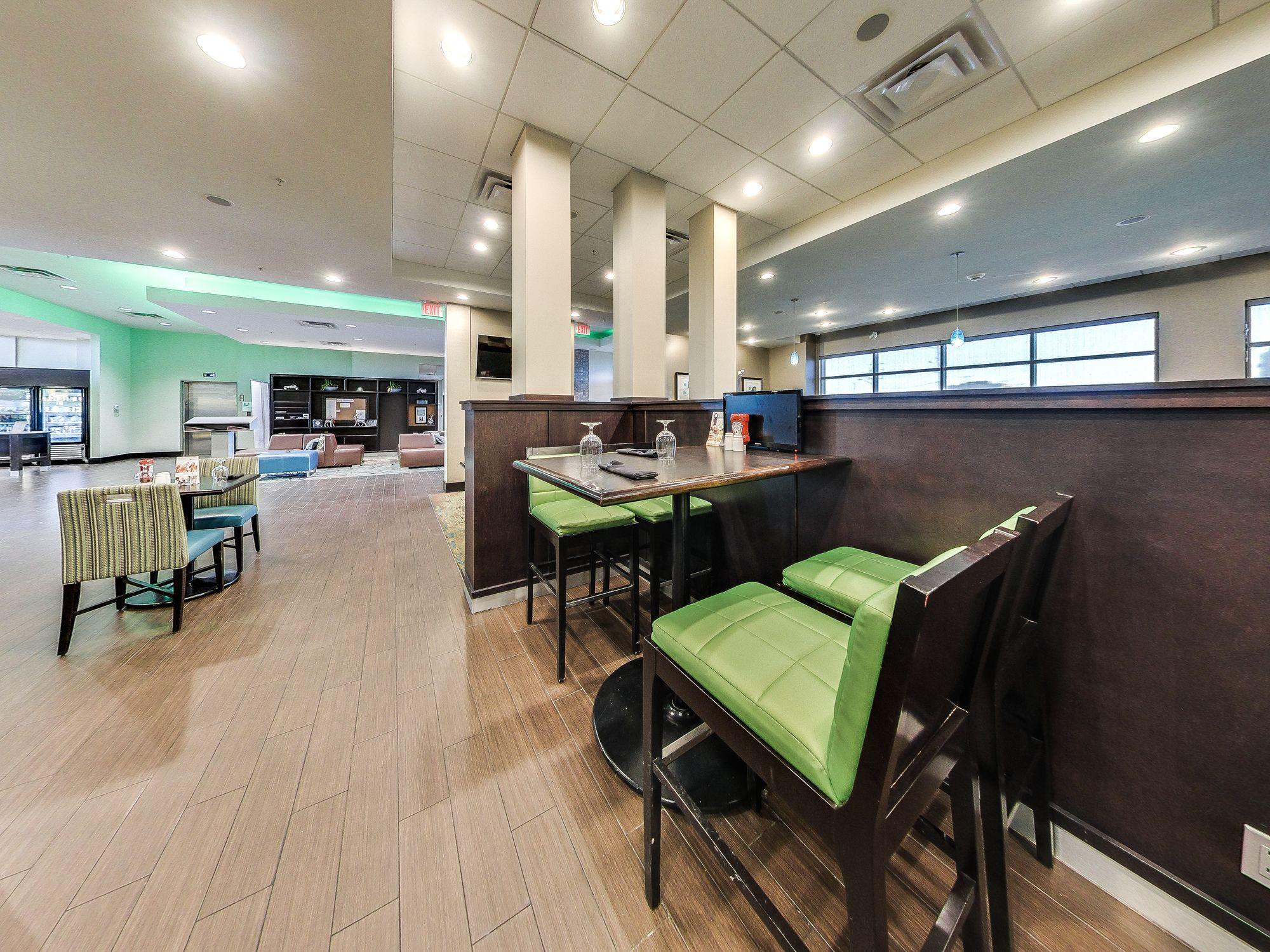 Holiday Inn Hotel & Suites Edmonton Airport Conference Centre By Ihg Nisku Exteriér fotografie